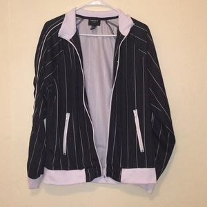 Forever 21 men’s black and white bomber jacket
